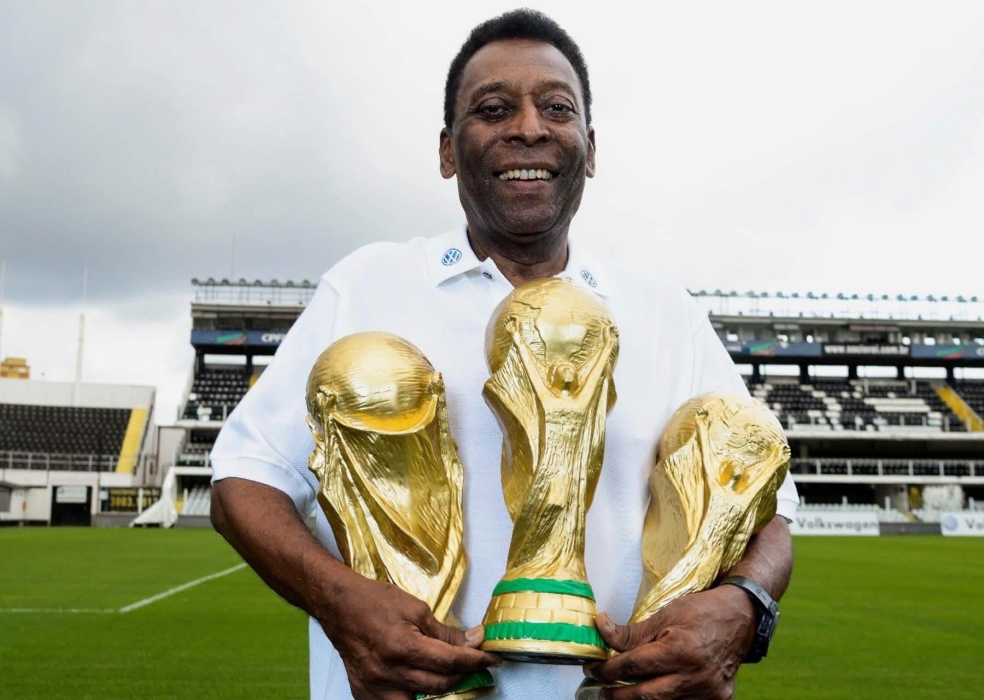 اللاعب الوحيد الذي فاز بكأس العالم 3 مرات...